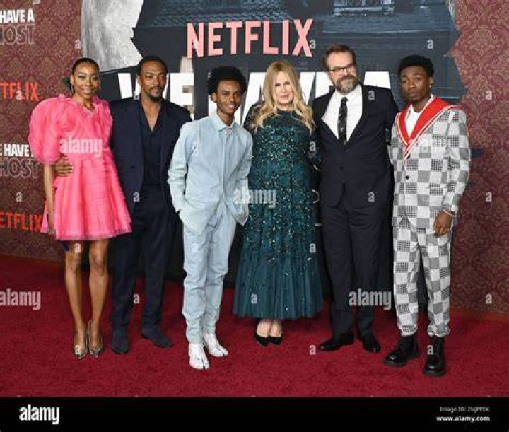 Los Angeles, USA. 22nd Feb, 2020. Wendell Pierce and Family at the 51st