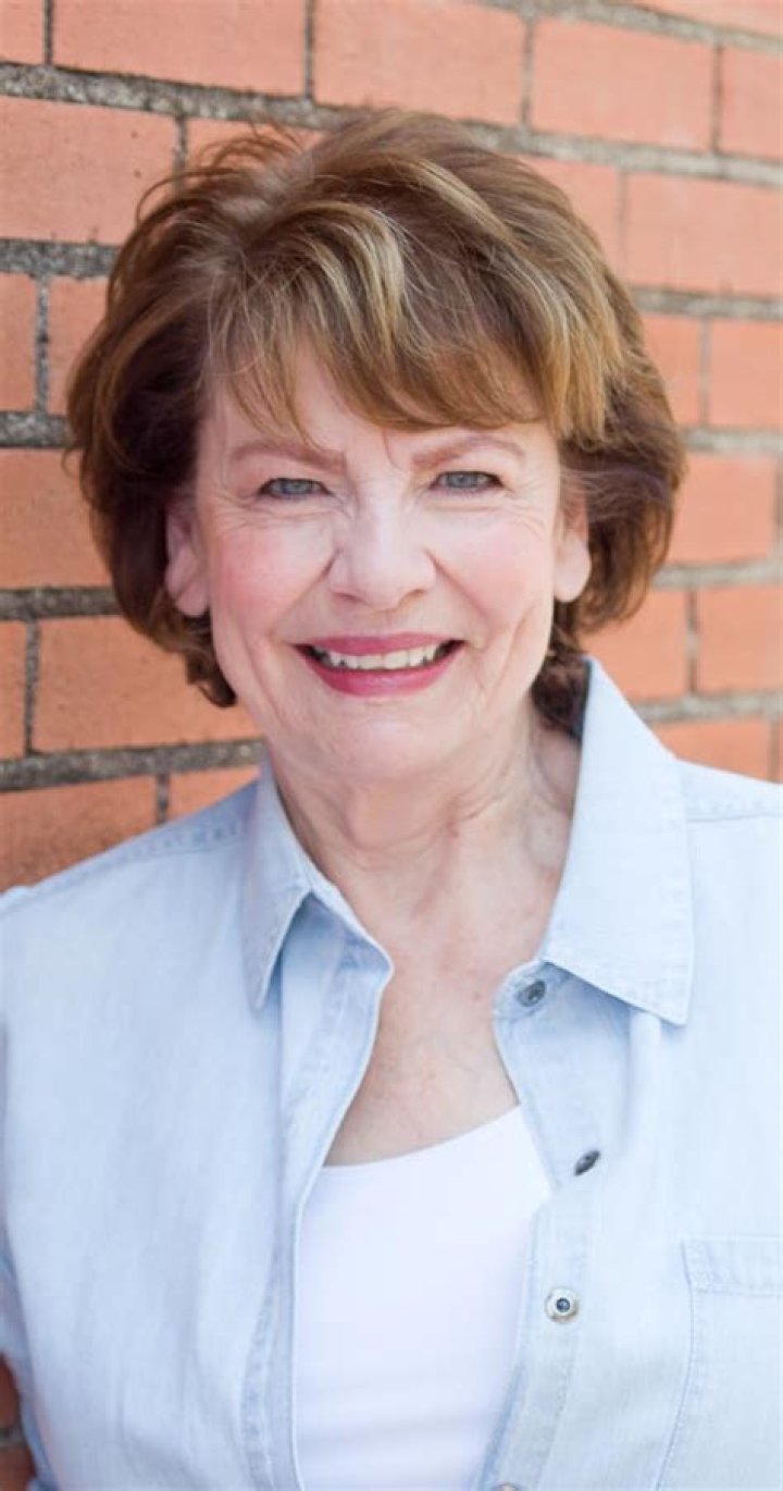 Louanne Stephens