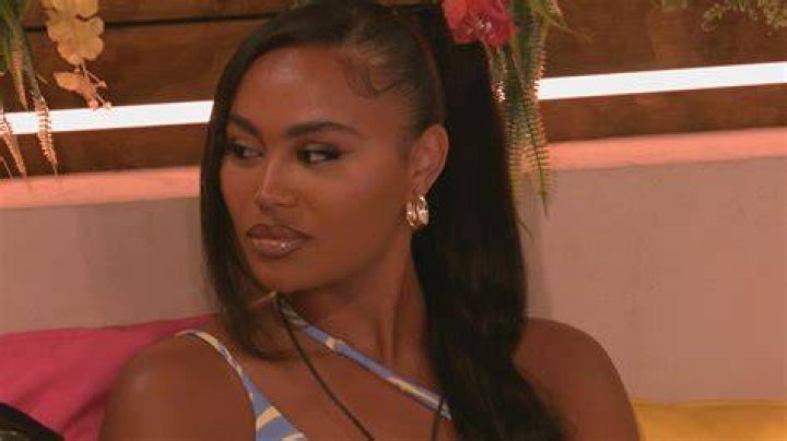 Love Island Ella Thomas Love Island Ella Thomas