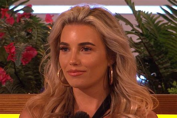 Love Island&rsquo;s Lana Jenkins Puts On A Leggy Display In A Cream Mini