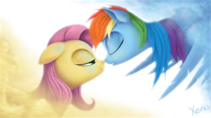 love rainbow dash kiss fluttershy Clip Art Library