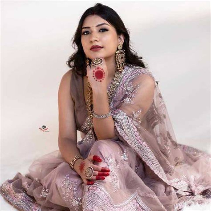 Lovely Mimi (Singer) Wiki, Biography, Age, Boyfriend, Family, Facts