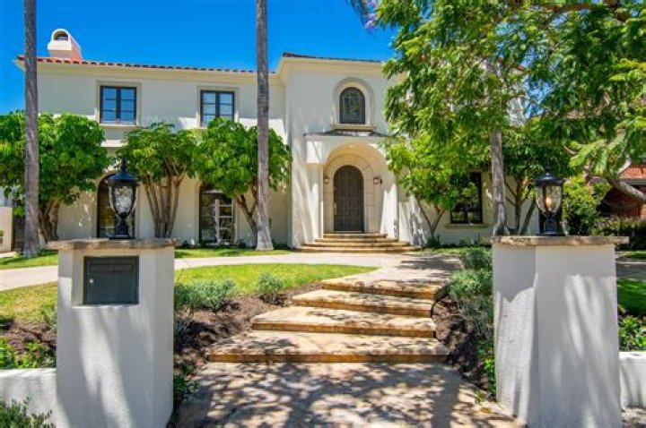 &lsquo;Flipping Out&rsquo; star Jeff Lewis buys LA estate for 5.92M