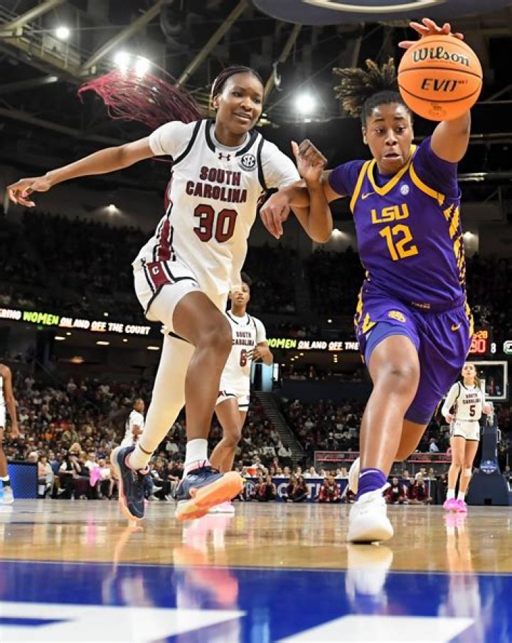 LSU Champion Flau&rsquo;Jae Johnson Talks Rap Career, Lil Wayne, and More