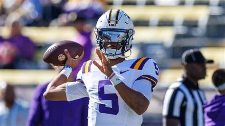 LSU Quarterback Jayden Daniels Would Be A Steal And Best QB In The 2024