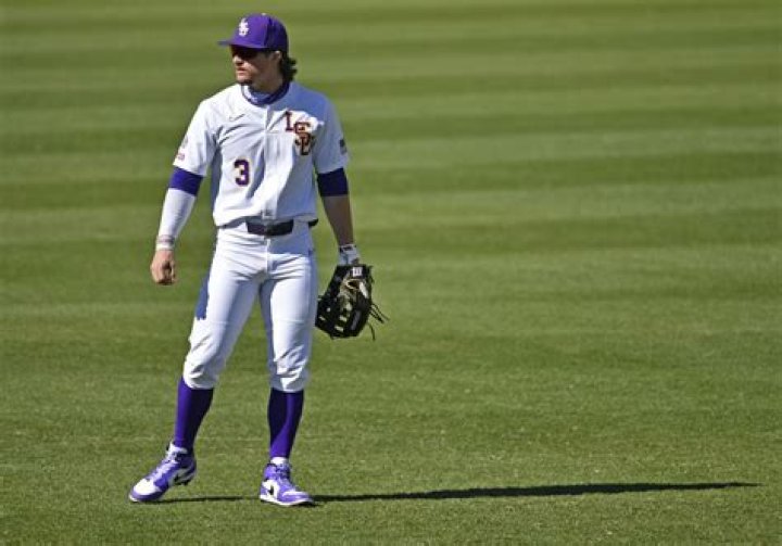 LSU right fielder Dylan Crews named 2021 National Freshman of the Year