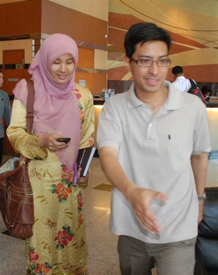 Luahan Hati Raja Ahmad Shahrir Iskandar Raja Salim buat Nurul Izzah Anwar