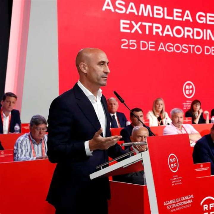 Luis Rubiales Wife Manuela Delicado Vega Luis Rubiales Wife Manuela Delicado Vega