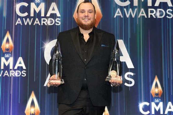 Luke Combs Plans to Rebrand Iconic Nashville Venue (Exclusive)