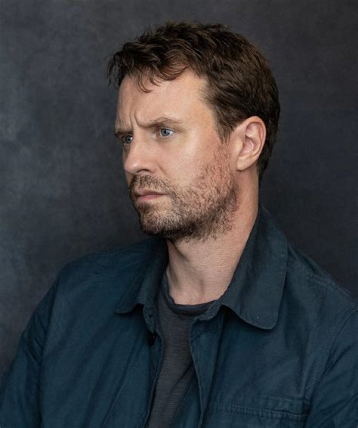 Luke Mably Instagram, Twitter & Facebook on IDCrawl