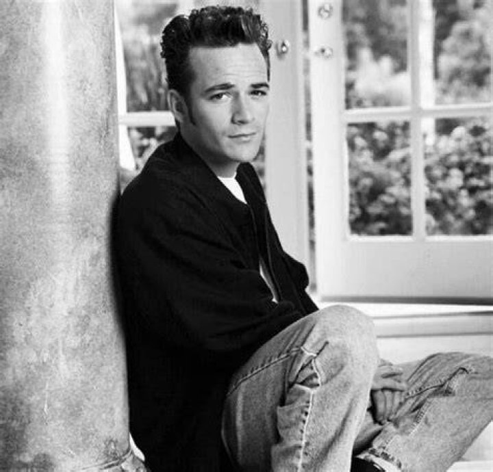 Luke Perry was the right teen heartthrob at the right time Esquire