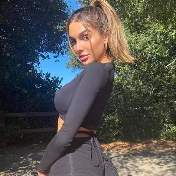 Lyna Perez's Biography, age, boyfriend, net worth, dating, Wiki