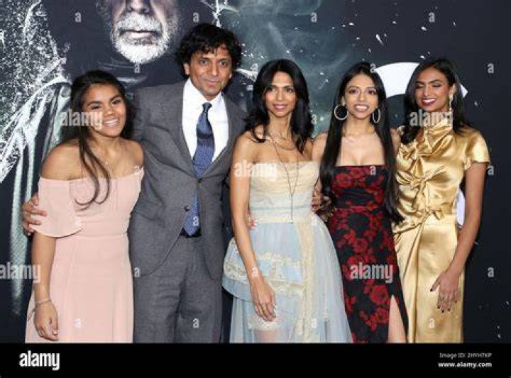 M. Night Shyamalan Wiki, Age, Wife, Family Life, Net Worth, Birthday