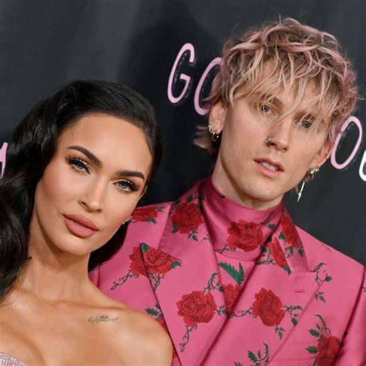 machine gun kelly age girlfriend Vicente Leclair