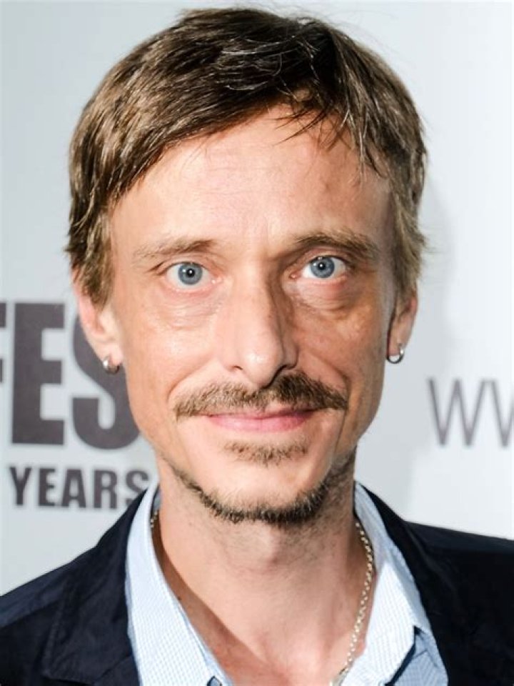MacKenzie Crook "At 16 I I had no chance of getting a girlfriend