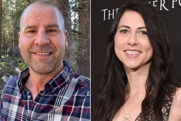 Mackenzie Scott Husband Dan Jewett Age Trending News 8488g1