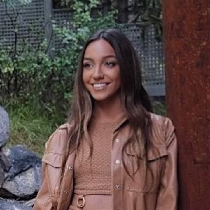 Maddie Busch Wiki, Bio, Age, Height, Boyfriend, Insstagram