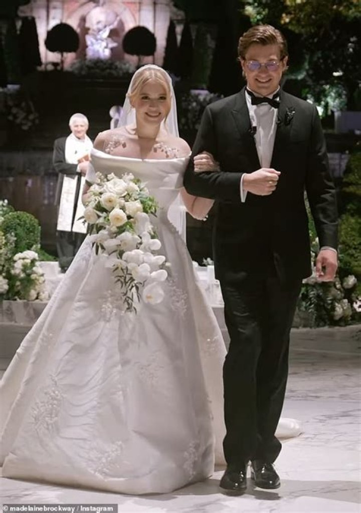 Madelaine Brockway Wedding Photo And Cost Husband Jacob Lagrone And