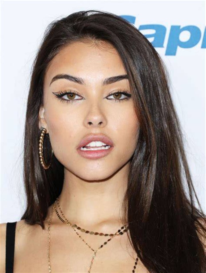 Madison Beer Hot & Spicy Navel In Bikini Pictures Galleries
