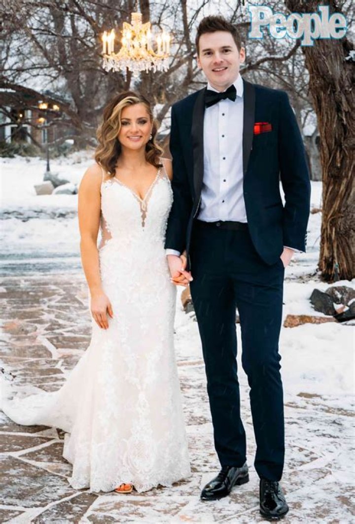 MAFS star had to have fingers reattached after gory accident Metro News