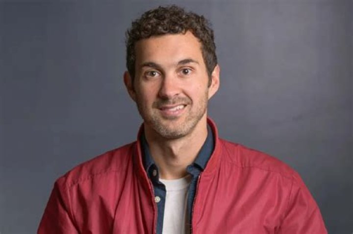 Make Laughs Not War feat. Mark Normand Carolines on Broadway