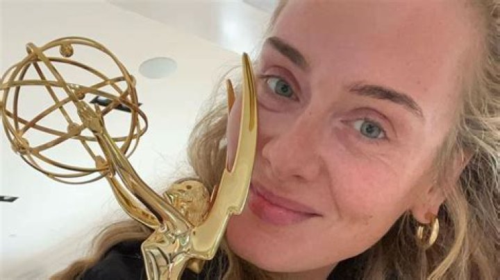 MakeupFree Adele Gives Rare Glimpse of Son Angelo!