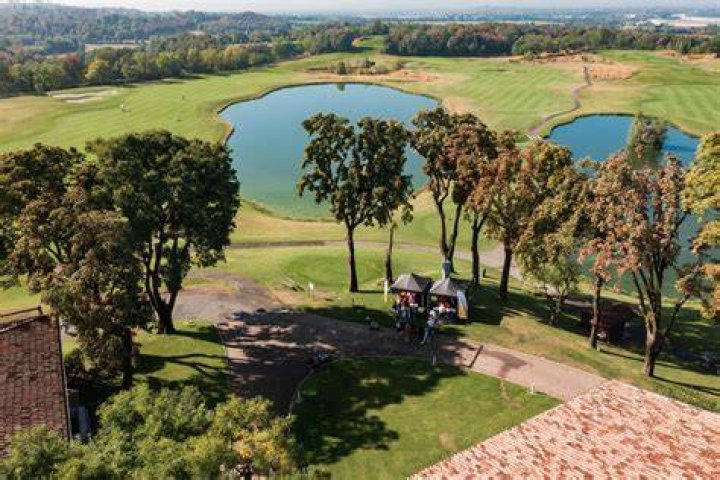 Making A Mark In Business And Golf
