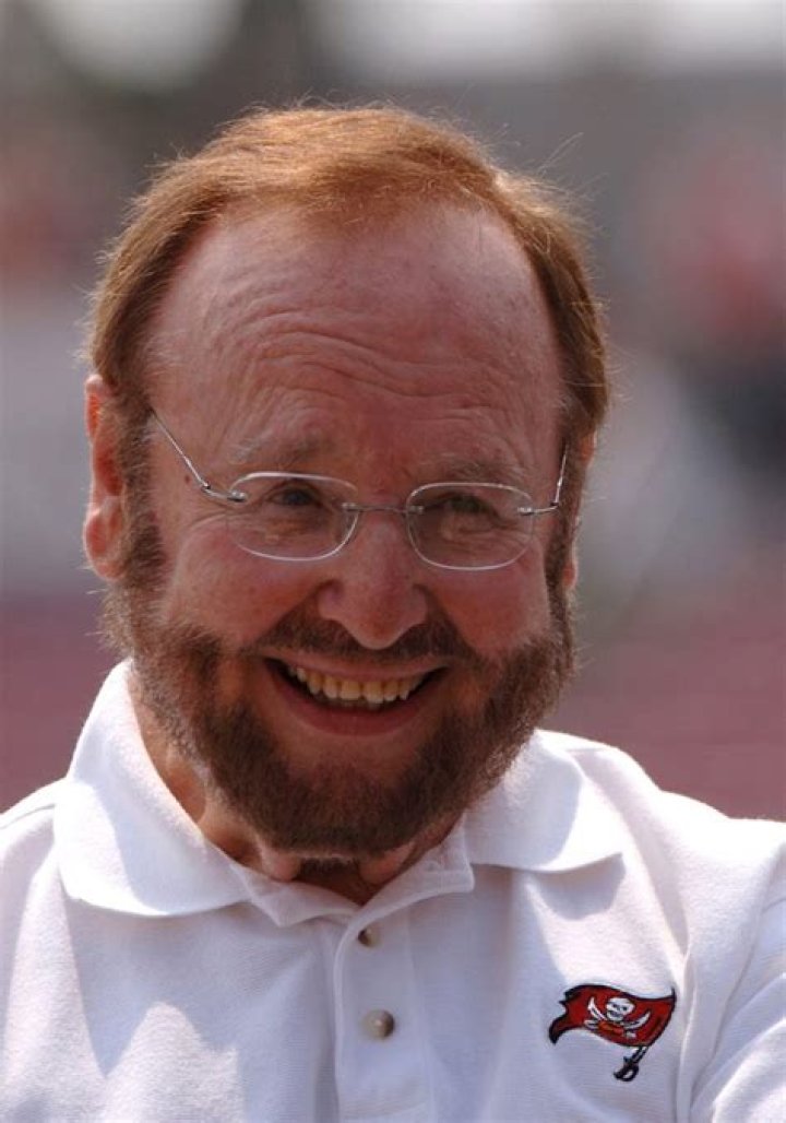 Malcolm Glazer, Bucs owner and father of major Tulane contributors