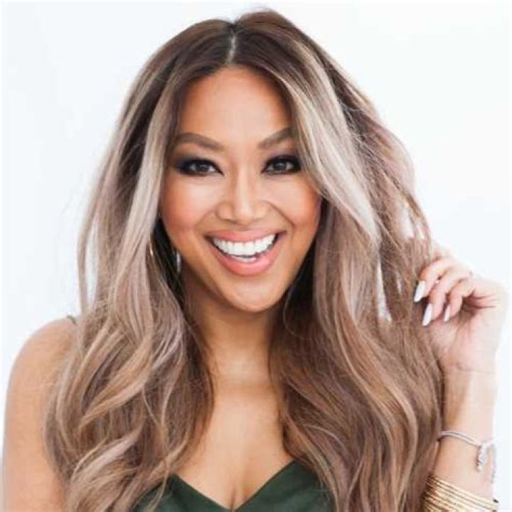 Mally Roncal Mally roncal, Beauty hacks, Beauty