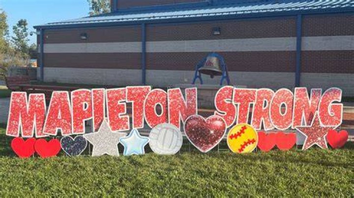 Mapleton Local Schools mourning death of student who collapsed at