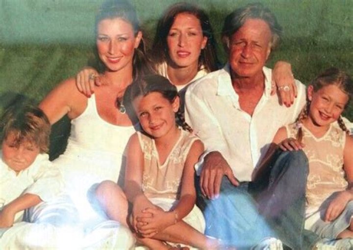 Marielle Hadid Family Husband, Kids, Parents, Siblings FamilyWing