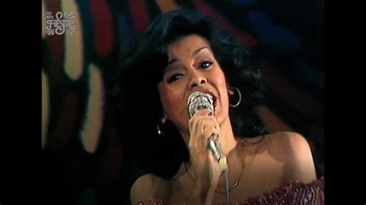 Marilyn McCoo See what we mean?!! This is a NEW pic of 71 year old