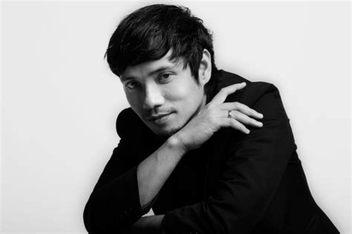 Mark Adam, Artis Dari Filipina Yang Menempa Nama Di Malaysia Azhan.co