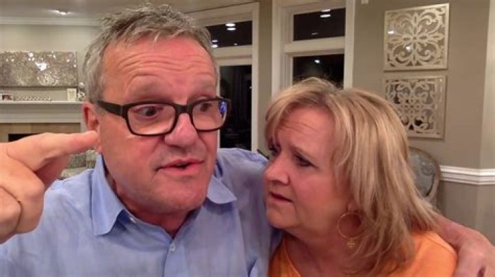 Mark Lowry & Chonda Pierce Christian comedians, Mark lowry, Gospel singer