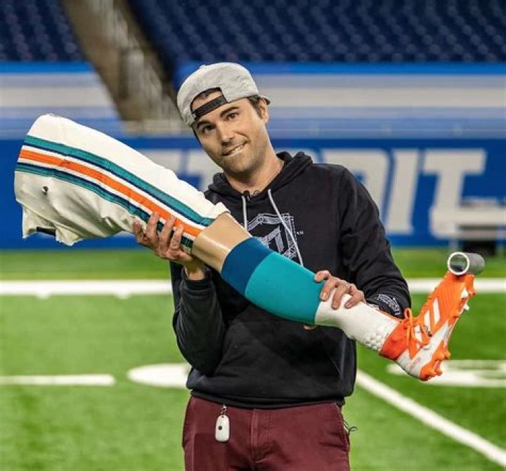 Mark Rober Biography, Height & Life Story Super Stars Bio