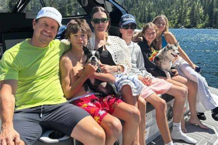 Mark Steines Wife, kids, Family, Net Worth, Bio, Divorce, Gay