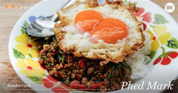 Mark Wiens’ Phed Mark The Spiciest Pad Kaprao in Thailand!