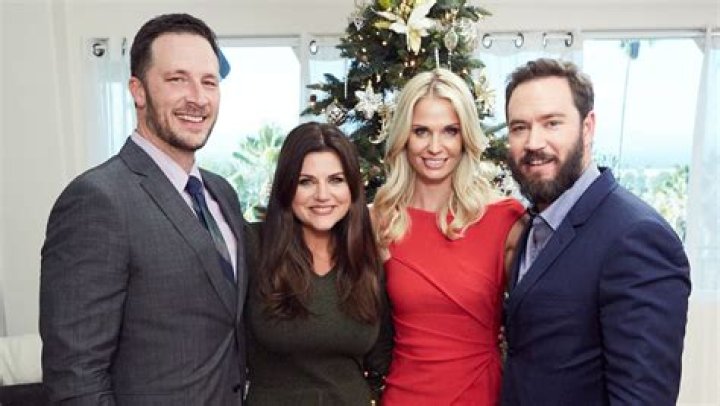 MarkPaul Gosselaar Shares Photo of Newborn Baby Girl, Says She's "Like