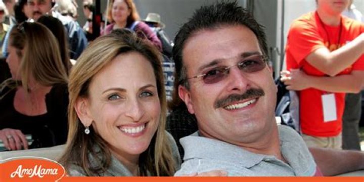 MARLEE MATLIN & HUSBAND THE BOURNE IDENTITY WORLD PREMIERE UNIVERSAL