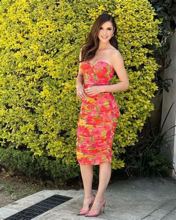 Marlene Favela photo 9 of 32 pics, wallpaper photo 441911 ThePlace2