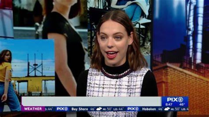 Marlo Kelly talks cheerleading show 'Dare Me' YouTube