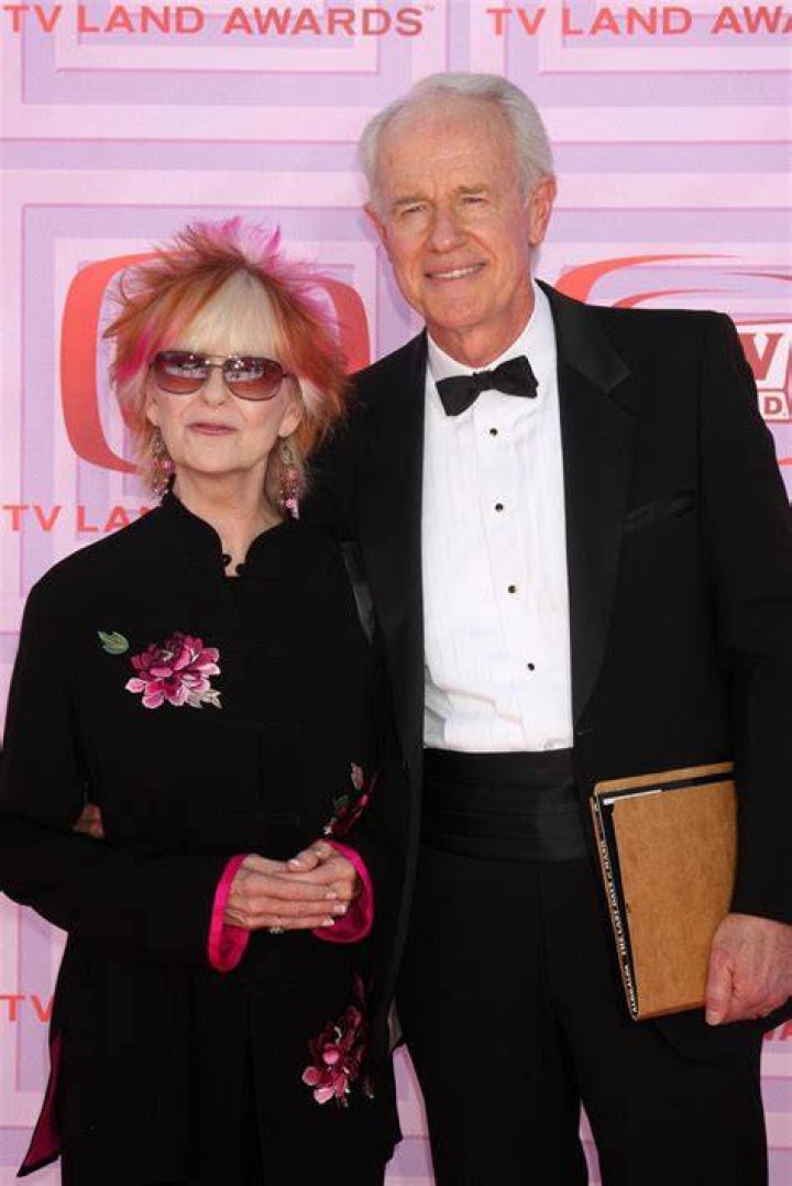 Married actors Mike Farrell and Shelley Fabares w. their children. News