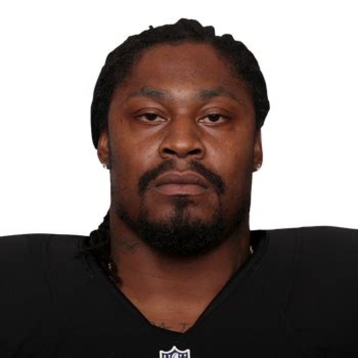 Marshawn Lynch Height, Weight, Age, Girlfriends, Family, Biography