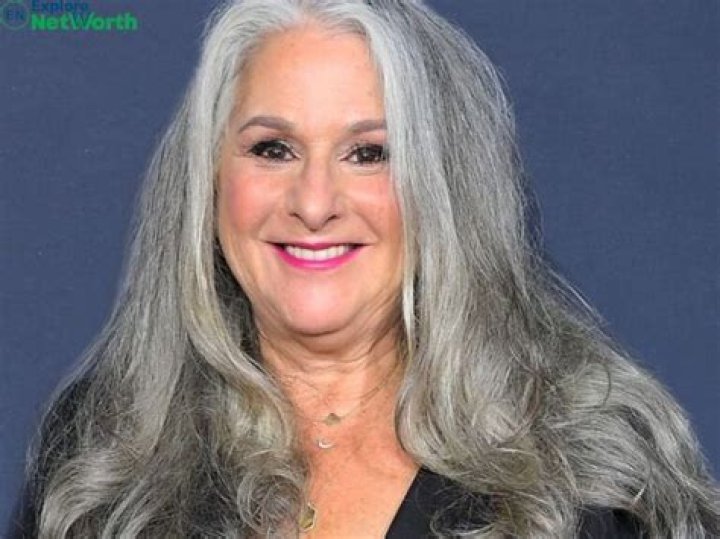 Marta Kauffman Net Worth, Production Company, House, Latest Salary