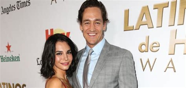 Martha Higareda y Cory Brusseau m&aacute;s enamorados que nunca a un a&ntilde;o de