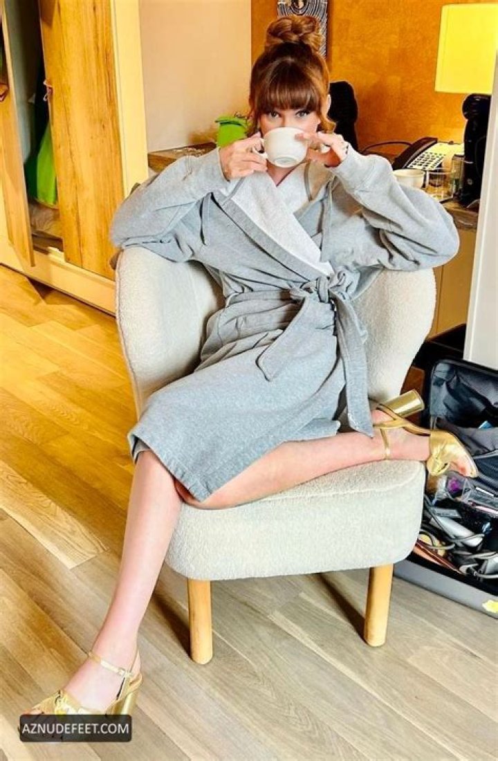 MARY BERG Feet AZNudeFeet