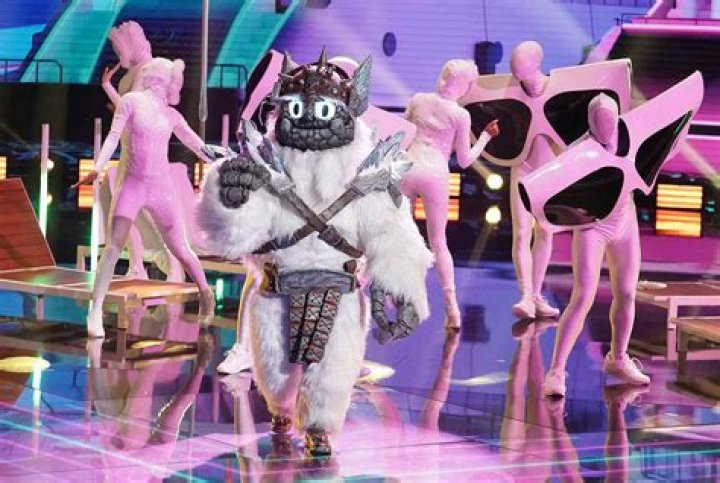 Masked Singer Omarion Reveals Why He Spoke About Relationship with Dad
