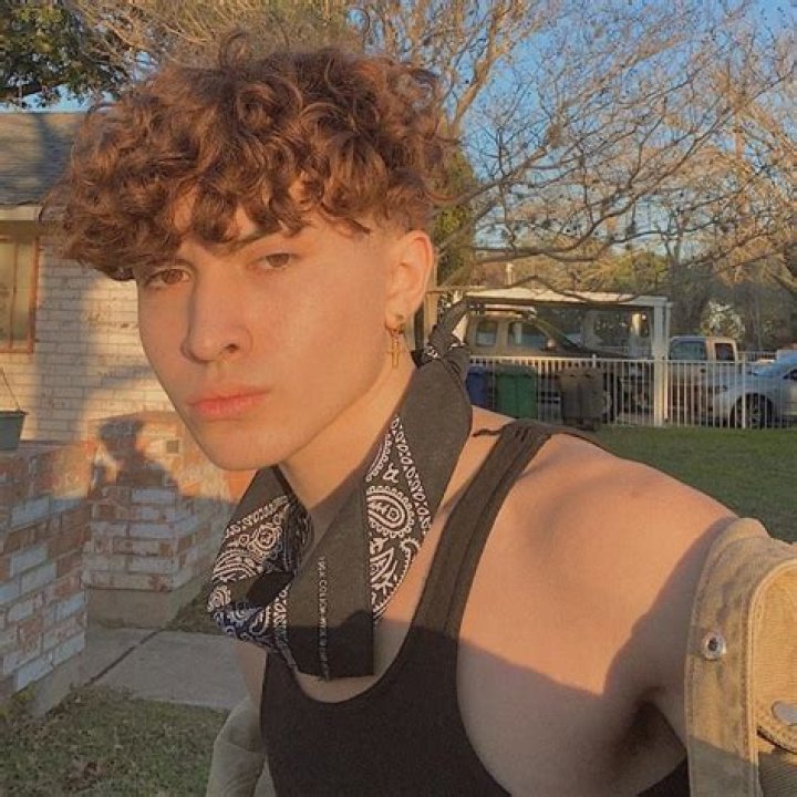 Mathew Valenzuela on Instagram &ldquo;my princess 🖤 explore&rdquo; in 2021