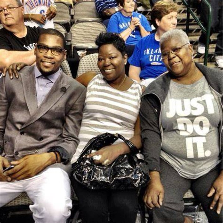 Matt Kemp, Skylar Diggins, Iman Shumpert, Kevin Durant & more send