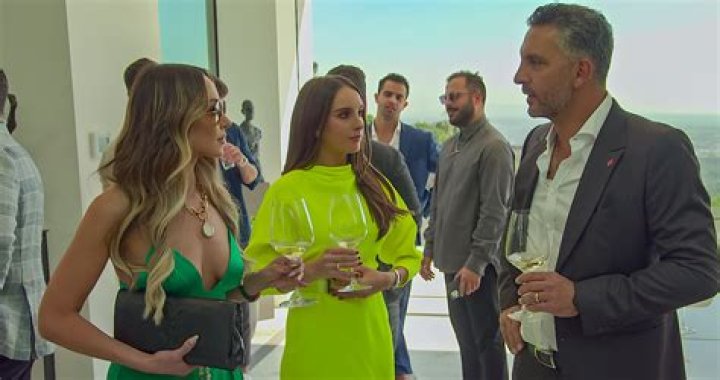 Mauricio Umansky in Buying Beverly Hills Mauricio Umansky in Buying Beverly Hills